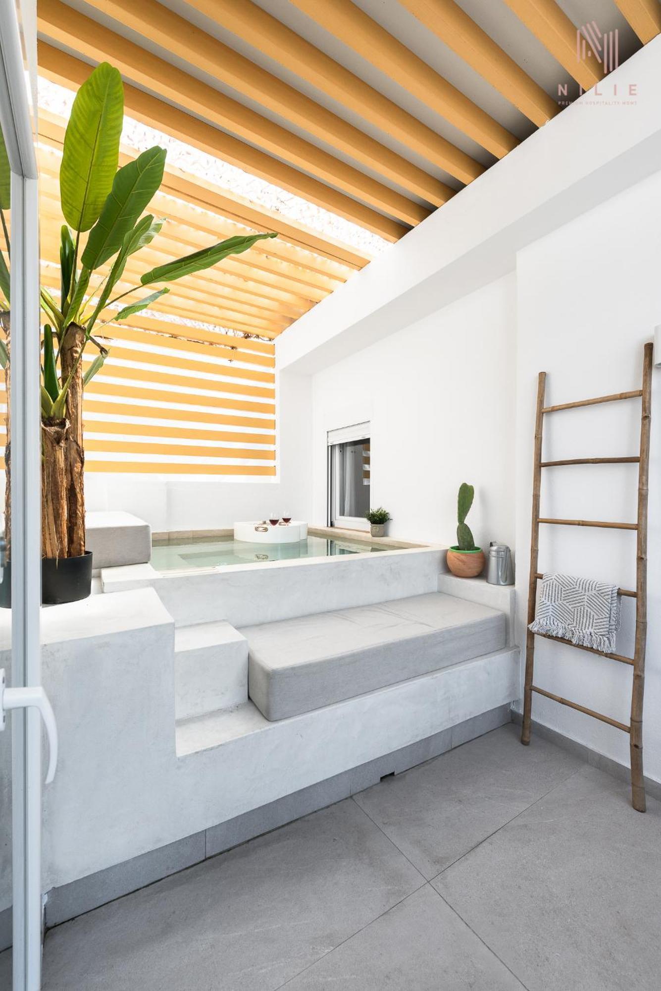 Skyhigh, Nilie Hospitality Mgmt Διαμέρισμα Θεσσαλονίκη Εξωτερικό φωτογραφία